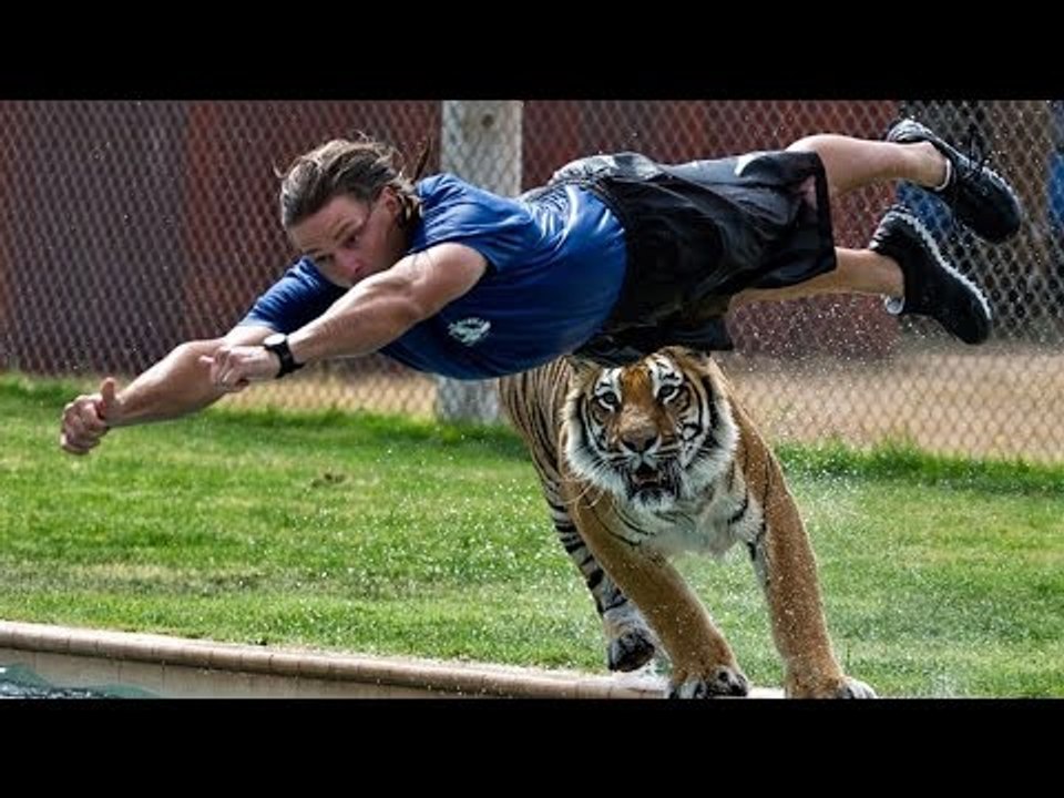 TRY NOT TO LAUGH - Funny Fails Vines Compilation 2016 | Funniest Kids Fails Videos - by Life Awesome