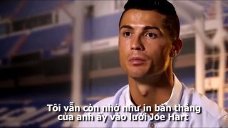 Cristiano Ronaldo nhận xét về Ibra cực bá đạo