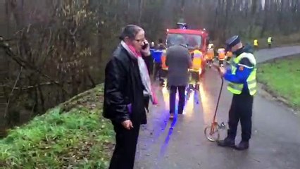Quatre blessés dans un accident de car scolaire à Louzac-Saint-André (images Julie Pasquier)