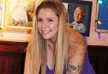 &#039;Teen Mom&#039; Star Kailyn Lowry Displays Her HUGE Baby Bump