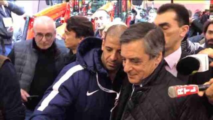 Fillon recibió un préstamo de 50.000 euros que no declaró, según "Le Canard"
