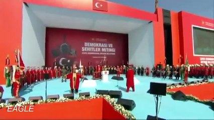 Télécharger la video: 15 Temmuz Demokrasi Marşı - Yenikapı Mitingi ( Darbe Marşı )