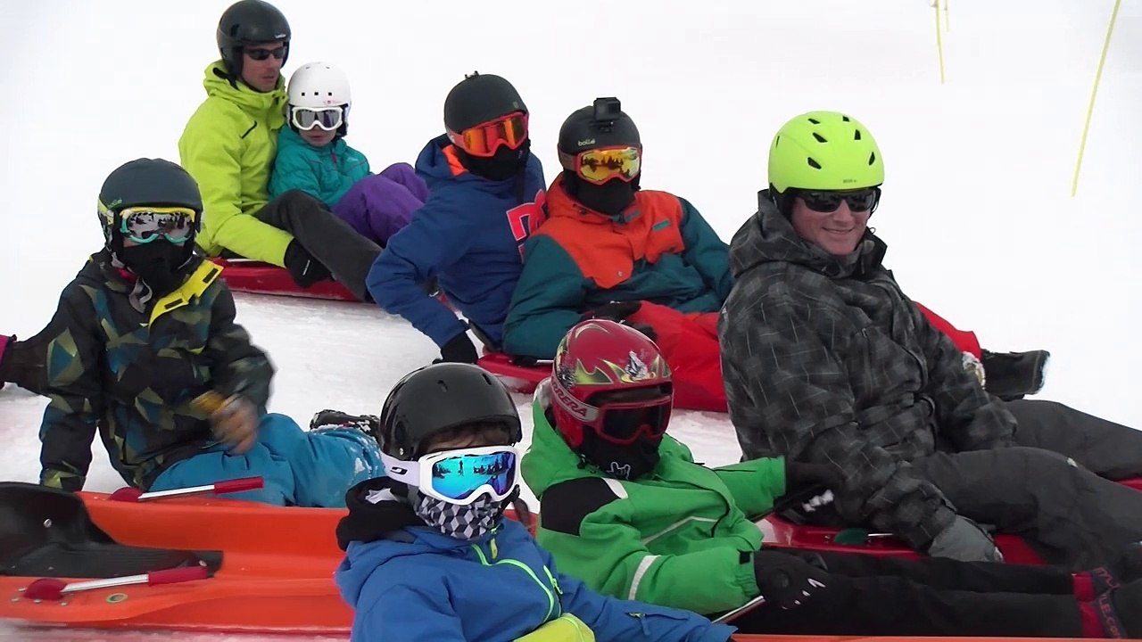 Hautes-Alpes : A Vars, une descente de luge Rock'n Roll !