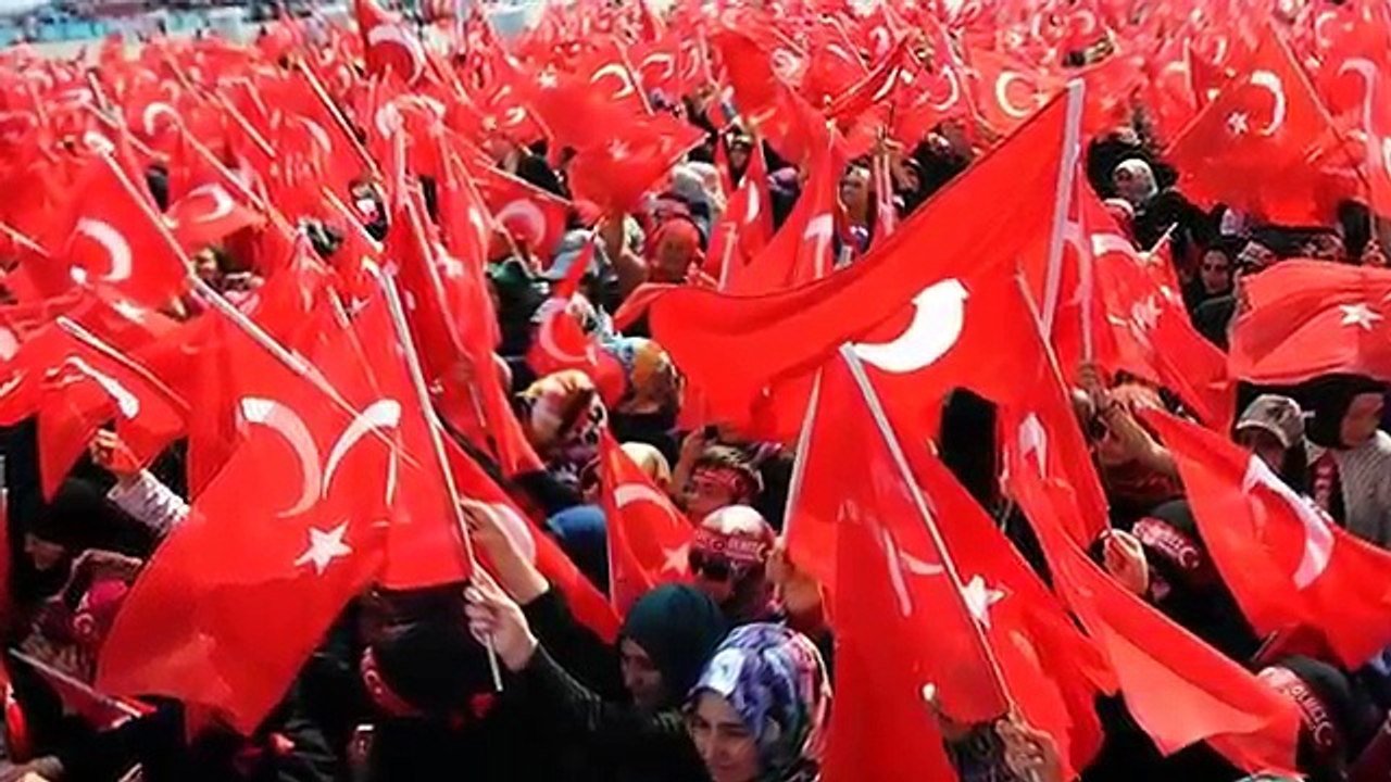 Uğur Işılak - EVET Diyoruz / Referandum Şarkısı