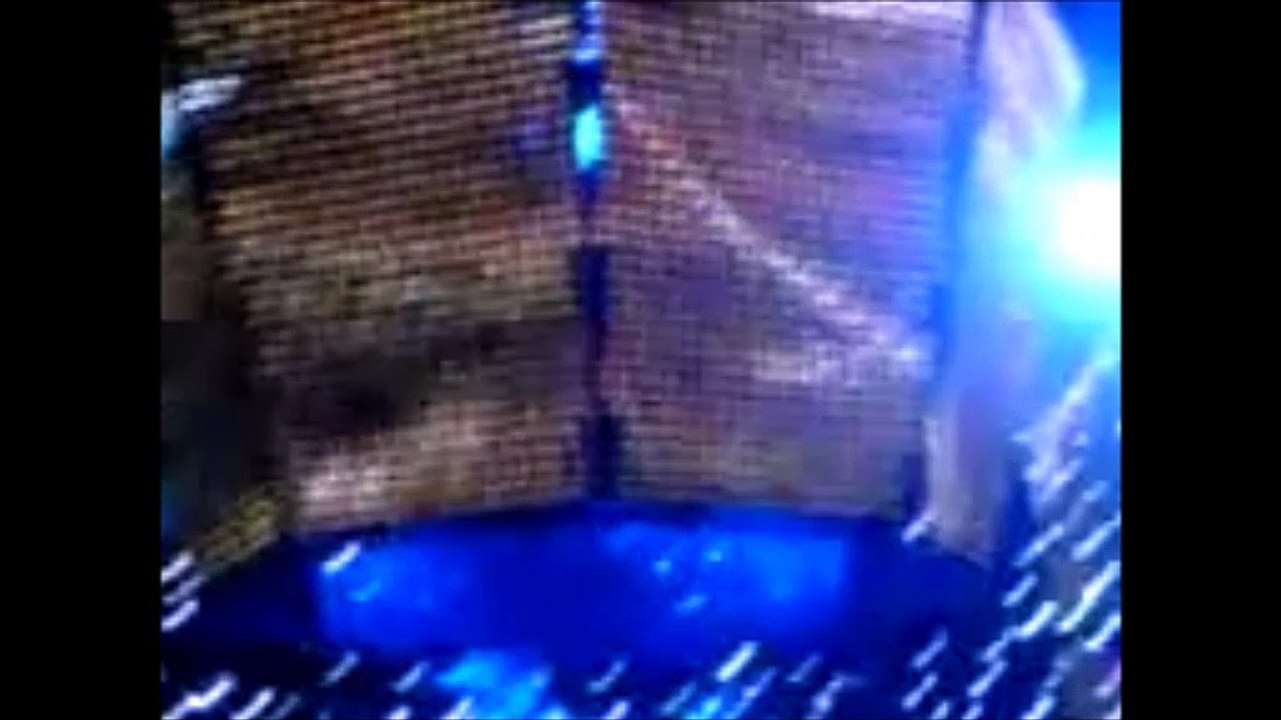 Muse - Invincible, Toulouse Zenith, 10/30/2006