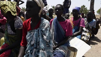 Aid air-dropped to famine-hit South Sudan