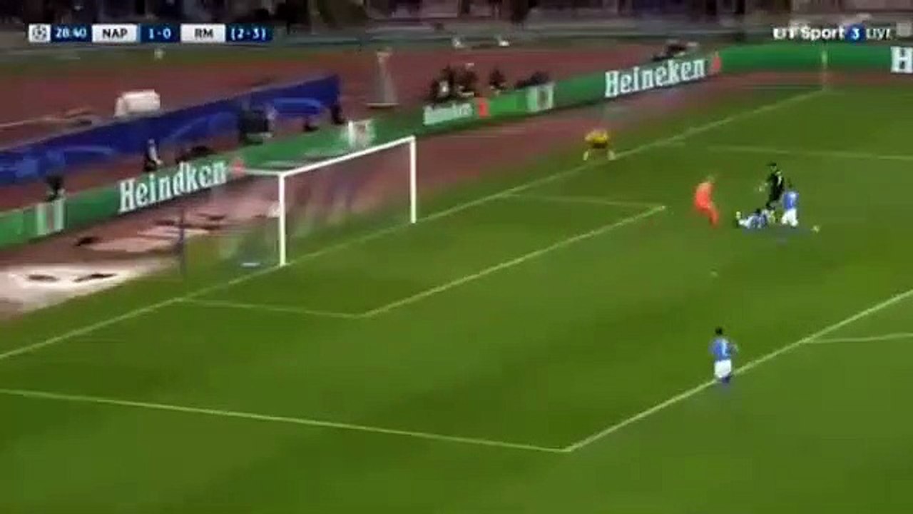 SUPER SHOOT Cristiano Ronaldo Incredible Miss Hits The Post HD - Napoli 0-0 Real Madrid 07.03.2017
