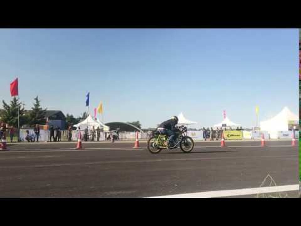 Vroom Drag Race 2016 | Jakkur, Bangalore | Bikes 21 - DriveSpark