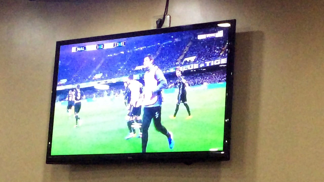 deuxième but de Ramos real Madrid vs napoli champions league 2017