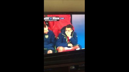 Alexis Sanchez Smiles As Arturo Vidal Scores His Second Goal vs Arsenal (1-5)