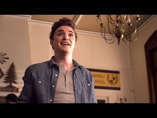 "Les noirs sont favorisés" DEAR WHITE PEOPLE Extrait # 1