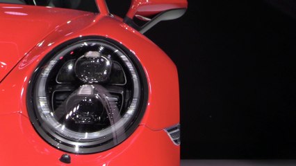Salon de l'automobile de Genève : sur le stand Porsche