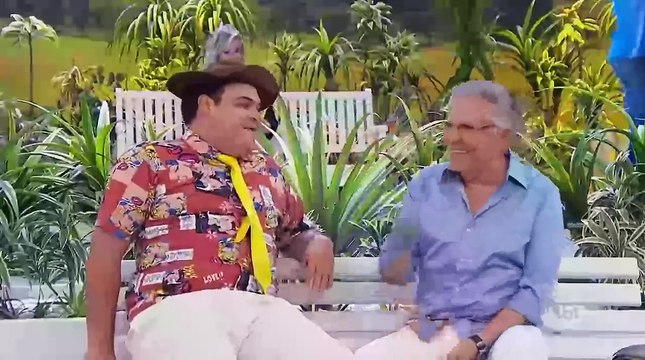 Matheus Ceará fala sobre o pau de selfie