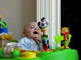 Meme para Vídeos #10 Bebê se assusta mas depois rir!