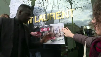 Action contre la publicité sexiste Yves Saint Laurent