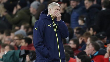 Wenger lambasts 'scandalous' referee