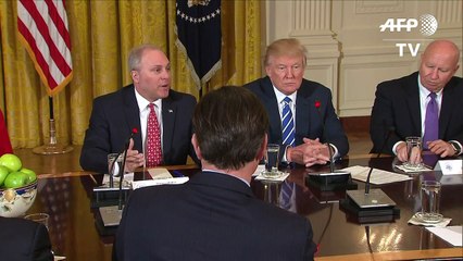 Trump enfrenta ira de conservadores por reforma de salud