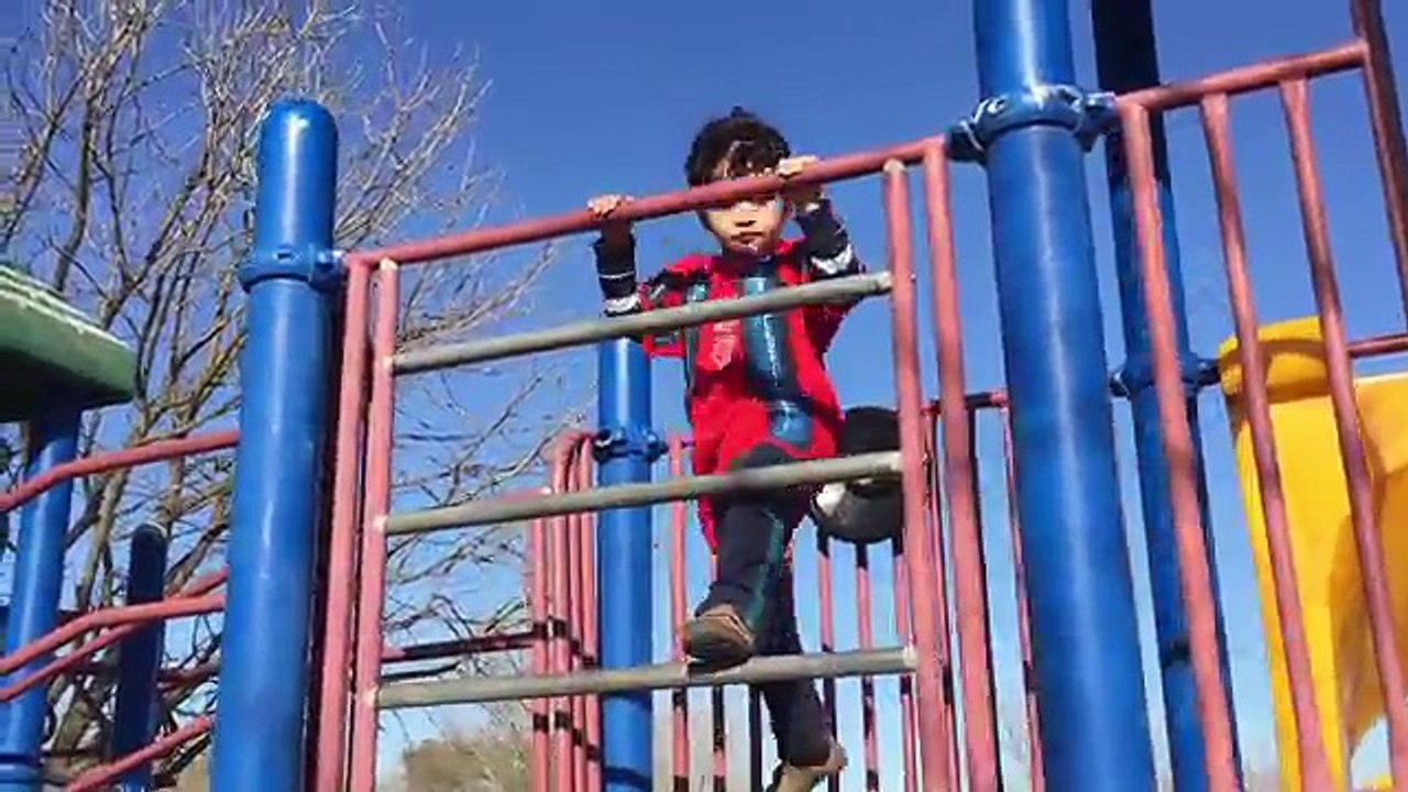 Five Nights at Freddys NEW Jumpscares - MINECRAFT, FredBear, Ballon Boy, Toy Chica, ELSA & OLAF