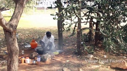 ĐÂY LÀ CÁCH ÔNG GIÀ ẤN ĐỘ CHẾ BIẾN 150 CON CÁ