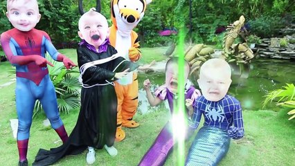 Blue Spiderman Baby & Baby Rapunzel Becomes Mermaids! w_Spiderman & Tiger vs Baby Maleficent