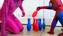 Spiderman vs Joker vs Spidergirl - Crazy Bubble Bath! w/ Venom Wubble Bubble - Fun Superheroes :)