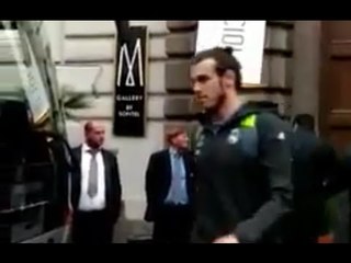 Napoli-Real Madrid - Gli spagnoli escono da Hotel per rifinitura (07.03.17)