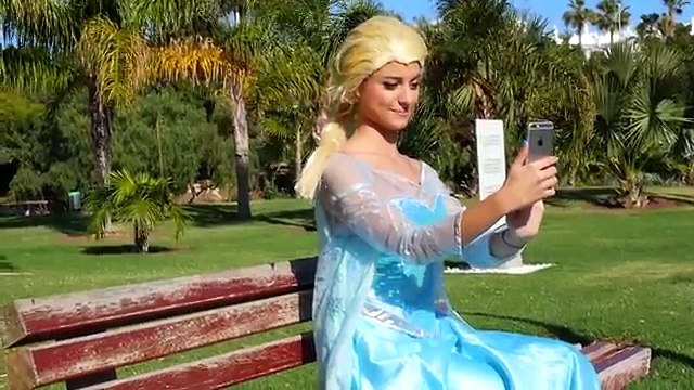 Человек-паук против Джокера против замороженные elsa Дисней Эльза похитил реальной жизни супергероев кино
