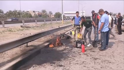 هذا الصباح-سائقو سيارات أجرة يتطوعون لإصلاح الشوارع