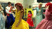 Cinderellas Gross Feet!! Harley Quinn vs disney princesses w/ spiderman and elsa and ariel & Belle