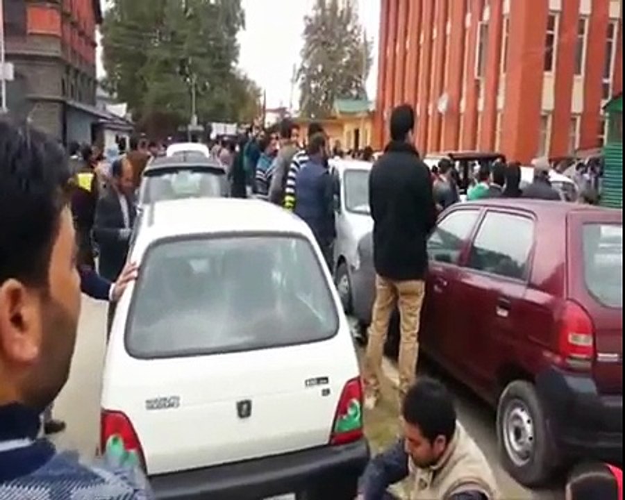 Live Video of Earthquake in Jammu and Kashmir