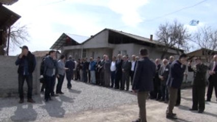 CHP Genel Başkanı Kemal Kılıçdaroğlu, El-Bab Şehidi Ömer Akkuş'un Baba Evini Ziyaret Etti