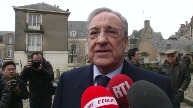 Foot - Real Madrid : Florentino Perez rend hommage à Kopa