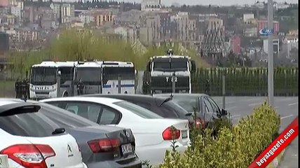 Üniversitede 'Kadınlar Günü' gerginliği