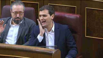 Rivera tilda a Rajoy de cara dura por decir que la comisión sobre la financiación del PP podría constituirse en el Senado