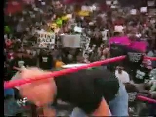 Mike Tyson'a öyle bir hareket yaptıki sonucunda dayağı yedi!