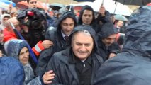 Başbakan Yıldırım, Bornova Halkı ile Kucaklaştı
