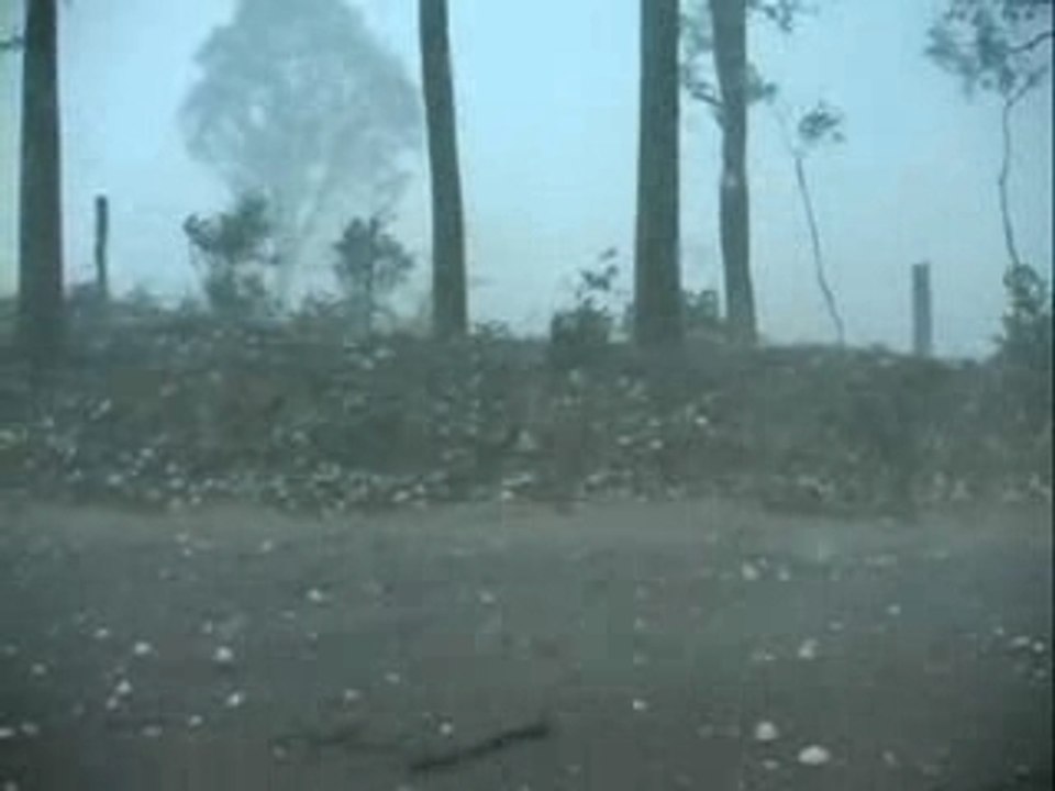 very strong hailing
