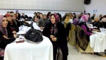 Burhaniye'de Defileli Kadınlar Günü Kutlaması
