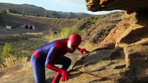 Spiderman vs Venom - Spiderman hunter - Real Life Superhero Fights Movie
