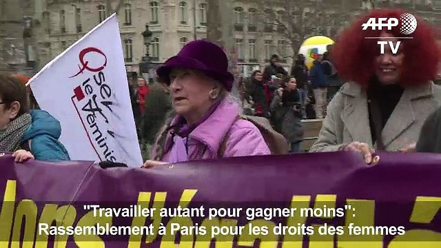 Manifestation pour les droits des femmes à Paris