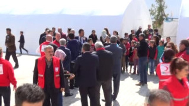 Kızılay, Depremzede Çocukları Sevindirdi