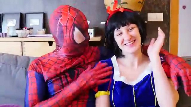 Розовый Человек-паук жевательная резинка машина W/ Человек-Паук в реальной жизни! Забавный супергерой футов Железный Человек, ы