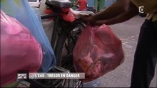 Pour tous les amoureux des vacances paradisiaques aux Maldives, voici la face cachée que vous ignorez peut-être.