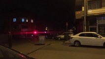 Ataşehir'de Bir Polis Aracına Ateş Açıldı