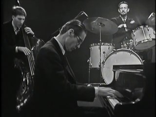 ビル・エヴァンス・トリオ ワルツ・フォー・デビイ Evans Waltz For Debby
