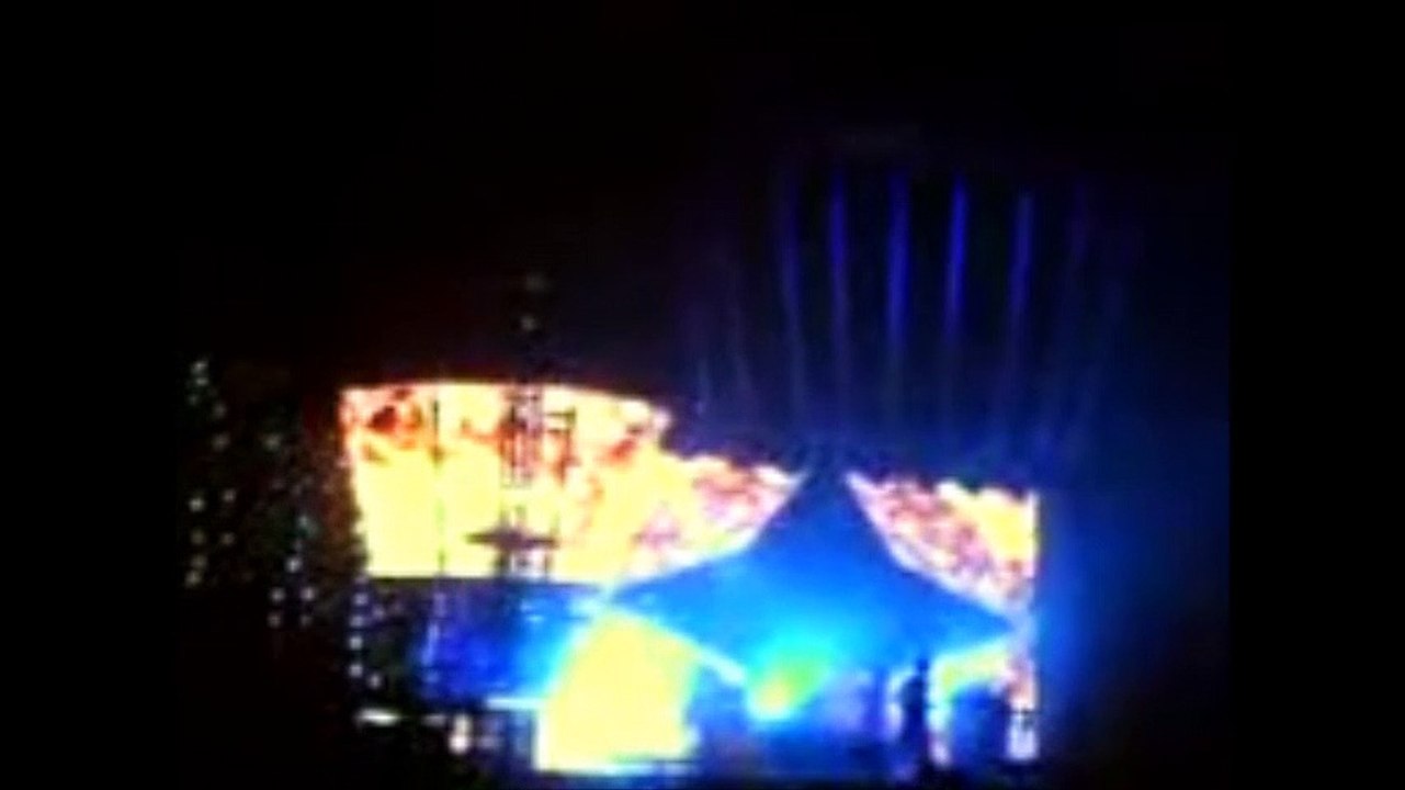 Muse - Invincible, Bordeaux Patinoire Meriadeck, 10/31/2006