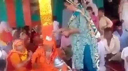 ایک اور جعلی پیر کی شرمناک ویڈیو منظر عام پر آ گئی