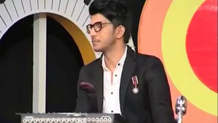 Salman Khan and Shah Rukh Khan Share Heartwarming Moment with Junaid 🎬