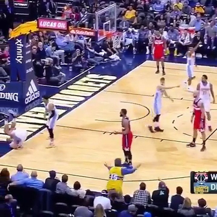 Markieff Morris castre Mason Plumlee