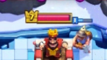 NOOB FAZENDO NOOBICE 10 - MOMENTOS ENGRAÇADOS NO CLASH ROYALE